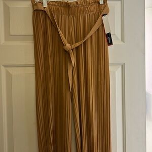 Tan pleaded thin pants - XL